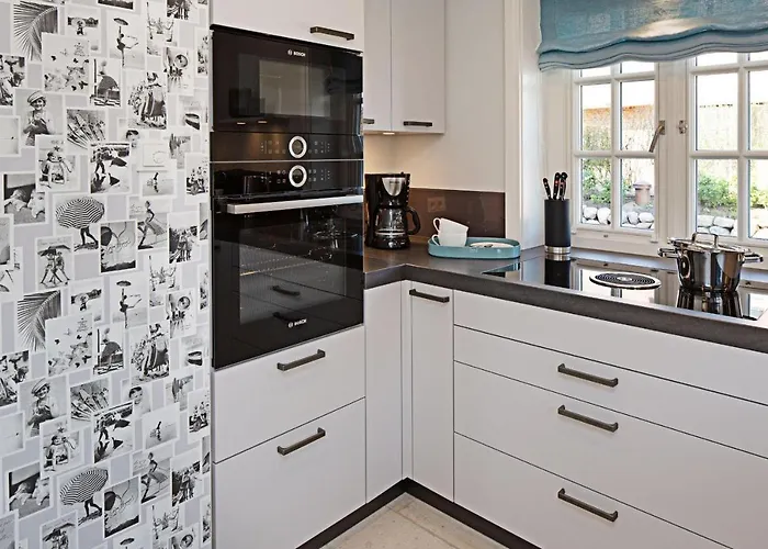 Isamare Semesterbostad List